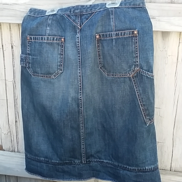 Banana Republic denim skirt - Picture 2 of 4